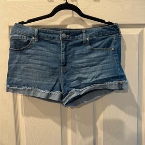 Celebrity Pink Light Wash Jean Shorts